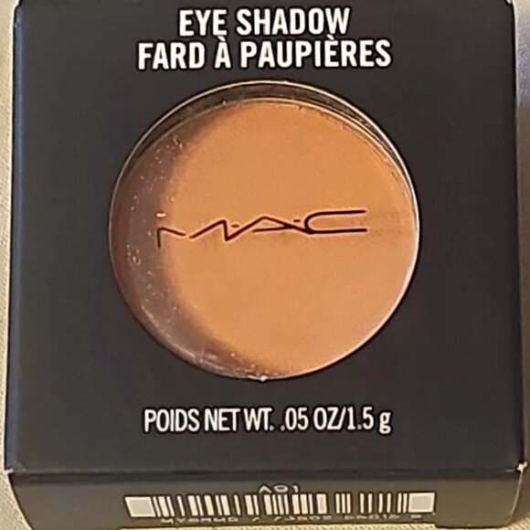 MAC Cosmetics Powder* Kiss Soft Matte Eyeshadow ~Samoa Silk (Coral) NIB 1.9g $35 - Picture 4 of 9